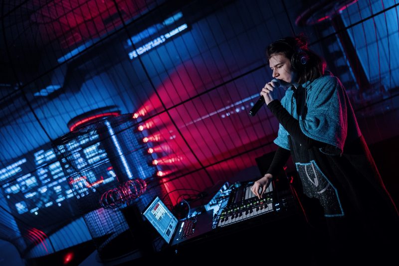  Koncertas ETM Virsmo salėje: MONIKAZE LIVE x TESLA