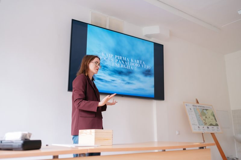  Lietuvos jūrų muziejaus ir „Ignitis renewables“ edukacija: Klaipėdos moksleiviai išbandė vėjo parkų planuotojų vaidmenį