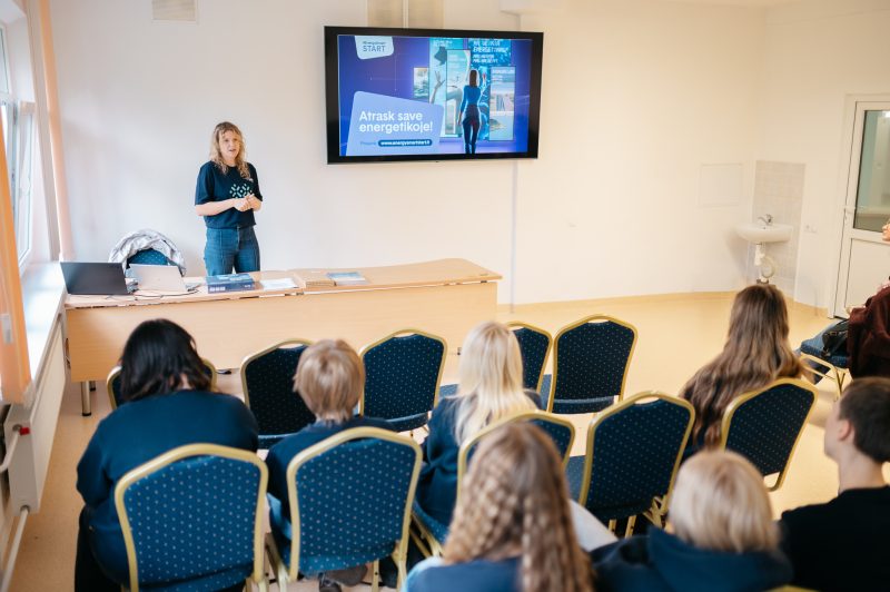  Lietuvos jūrų muziejaus ir „Ignitis renewables“ edukacija: Klaipėdos moksleiviai išbandė vėjo parkų planuotojų vaidmenį